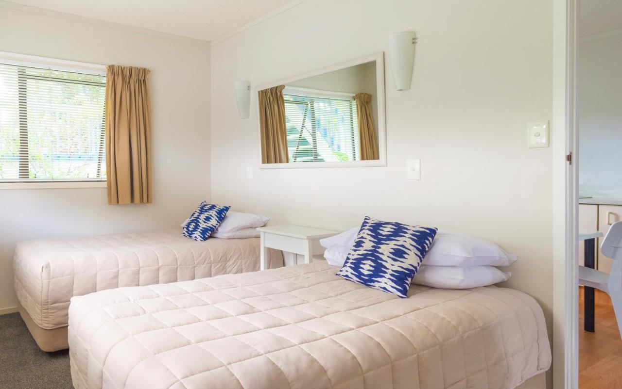 Snells Beach Motel Motel